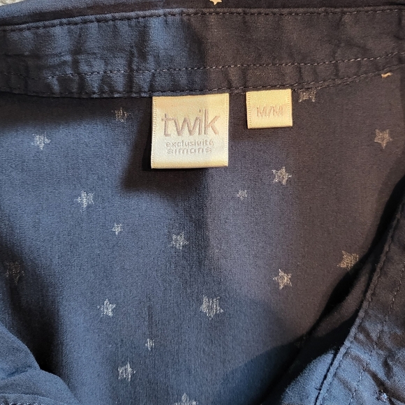 Sleeveless button up - Picture 5 of 7